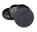 FireFlow - Metal Grinder 6cm 4P - Black - 420 Logo  (4 Stk.)