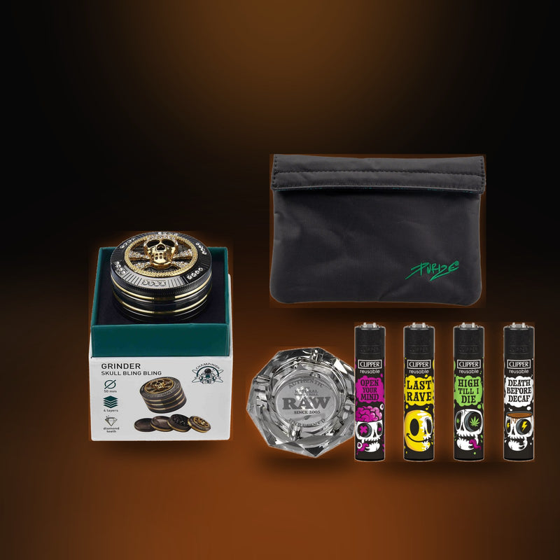 Halloween Deluxe Bundle: Bling Bling Skull Grinder, RAW Aschenbecher, Purize Tasche und Clipper